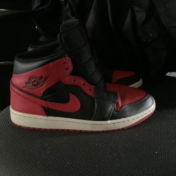 Men’s Retro Air Jordans High Tops size 9